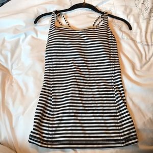 Lululemon free to be tank